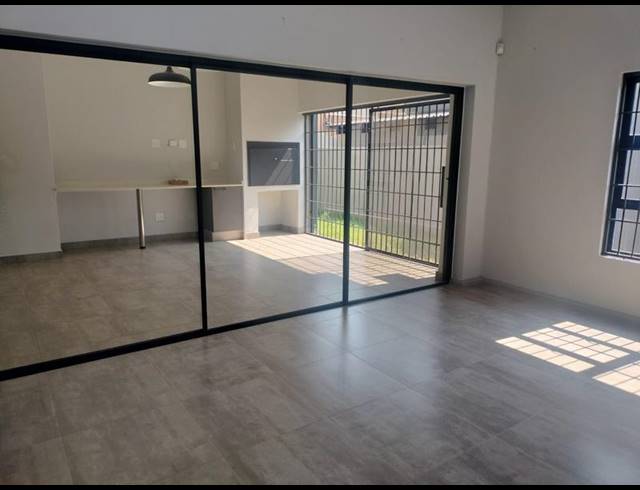 4 BEDROOM PROPERTY TO RENT IN ASHLEA GARDENS